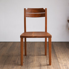 チェリー無垢の木の椅子