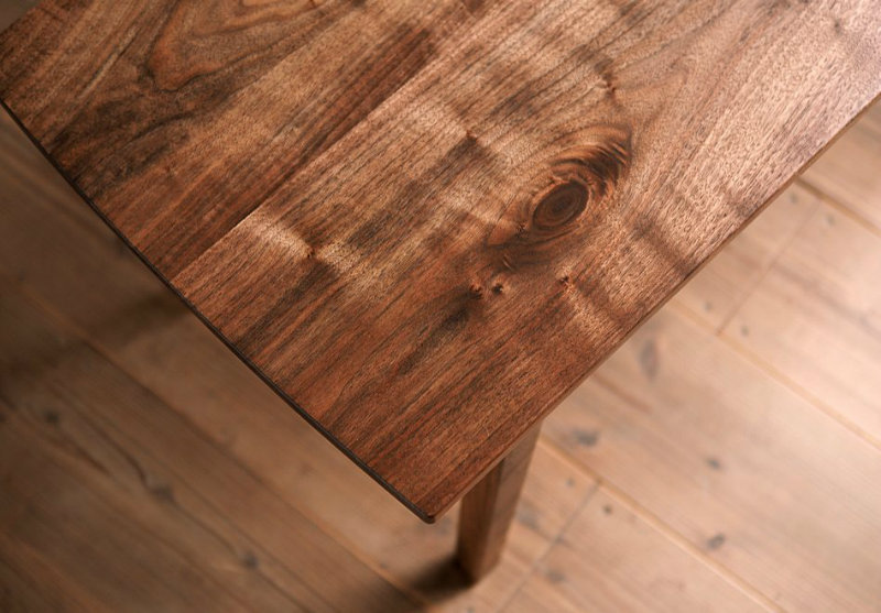 ウォルナット無垢の木のローテーブル