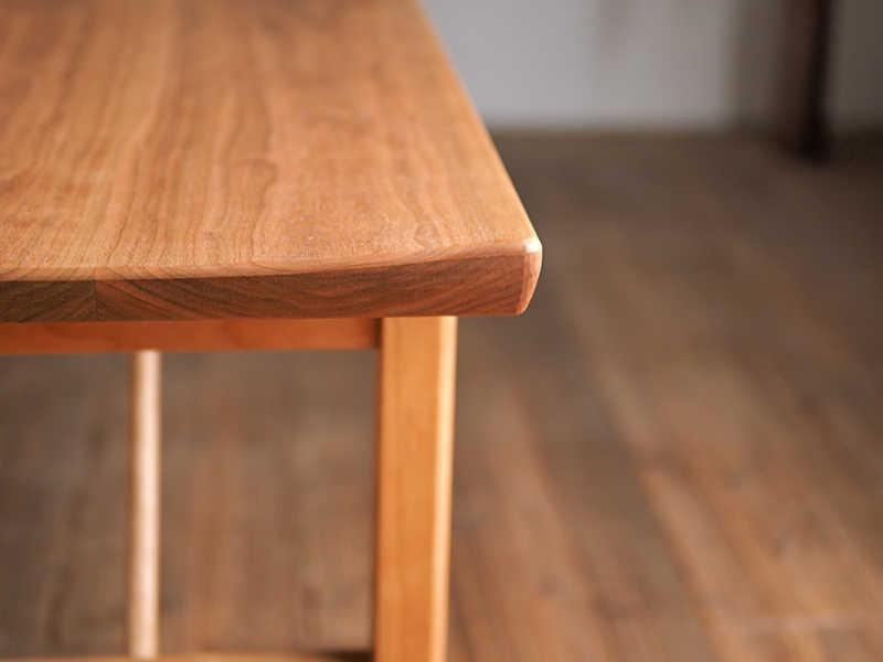 チェリー無垢の木のベンチ